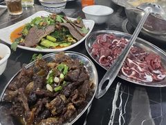 -牛一煲美食(江高店)