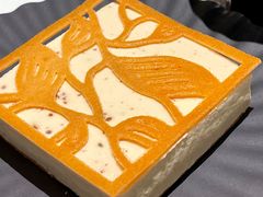 壹·杏仁慕斯配树莓-潮一不贰·法式甜品·生日蛋糕·西式简餐(外滩店)