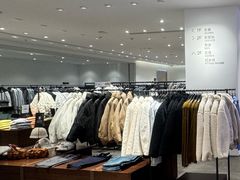 -URBAN REVIVO(上海中庚漫游城店)
