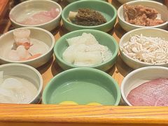 -良米山·云南野生菌过桥米线(上海首店)