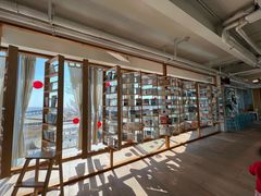 -猫的天空之城概念书店(北戴河蔚蓝海岸店)