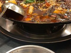 -鸿顺老铁锅美蛙鱼府(解放碑店)