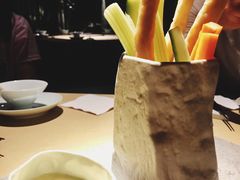笔筒色拉-穹六人间 people 6(岳阳路店)