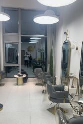 -尚羽华东接发美发店