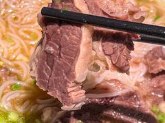 -八月美食小馆(银泰城总店)