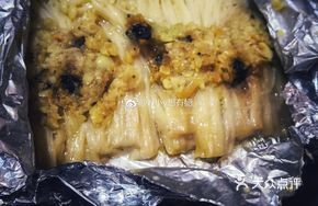 Sizzling Garlic Enoki Mushrooms