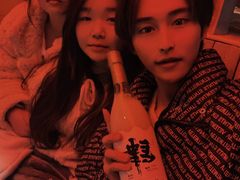 -何师烧烤Pro ·江湖川菜·小龙虾·精酿(太古里旗舰店)
