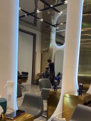 -卡尔诗·科技美肤连锁