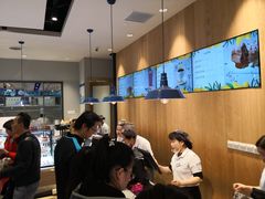 -巴黎贝甜(大宁国际商业广场店)