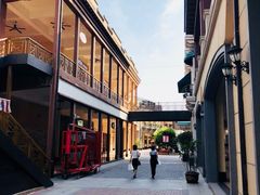 -王府井奥莱临潼小镇(临潼店)
