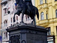 -耶拉契奇总督广场