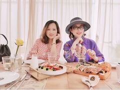 -Mark&Mars Restaurant