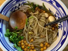 -胡大怪手工酸辣粉(安亭店)