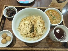 蟹粉黄金捞面-蟹上黄·蟹黄面·江南糖水(人民广场店)