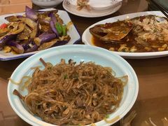 -临街徽菜馆·正宗黄山味