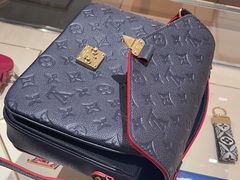 -LV路易威登(德基广场店)