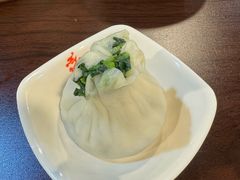 翡翠烧卖-大龙汤包