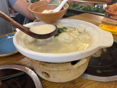 -吃饭皇帝大土家民族菜(正大广场店)