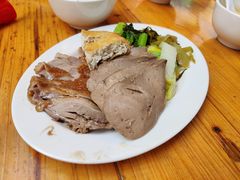 -乌文新澄海卤鹅店