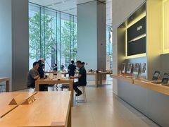 -Apple零售店(华贸购物中心店)