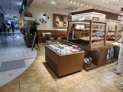 -小飞象面包公社(珠江路金鹰店)