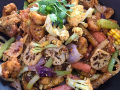 干锅牛蛙-靓蛙馆