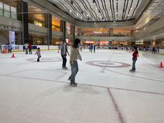 -冰堡国际溜冰场(观澜湖新城MHMALL店)