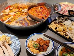 -楠小云·云南鲜菌·鲜牛自助火锅(九眼桥店)