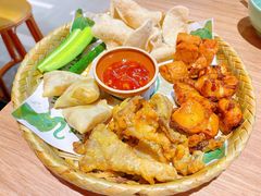 市场招手停炸食拼盘-迷你椰·泰式大排档(观前街店)