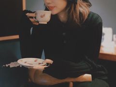 -Be Lived Cafe比例咖啡(摩天轮店)