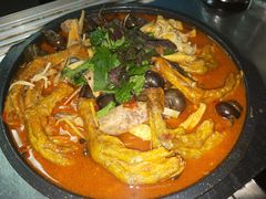 田螺鸭爪煲-老友记海鲜粥店