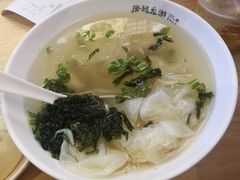 民国传统小馄饨-凤起龙游老面包子(凯德晶品店)