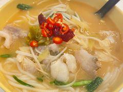 -谭仔米线(皇庭广场店)