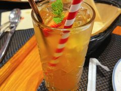 茉莉蜜桃鲜果茶-百特喜·意大利餐厅(八佰伴镇江店)
