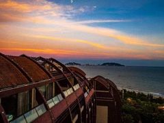 -三亚湾海居铂尔曼度假酒店