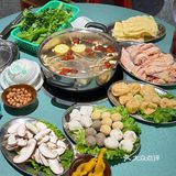 减脂人狂喜！这家鸡煲太鲜嫩了！怒吃整只