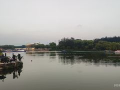 -蓝色港湾停车场