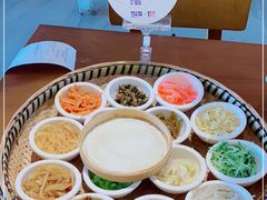 -包整·丝娃娃(一览甲秀楼风景店)