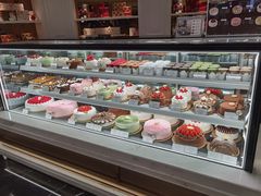 面包甜点陈列柜-布歌东京(合生汇店)