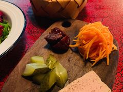 -羽深肉铺 Steak & Wine