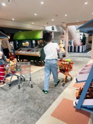 -奈尔宝·儿童乐园·亲子餐厅(华采天地店)