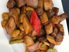 杏鲍菇彩椒牛肉粒-頂好酒家·经典粤菜(海信广场店)