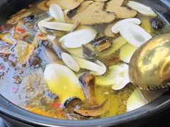 -野菌皇海景野生菌火锅(滨海大道店)