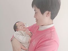 -爱的果实月嫂育婴师(世纪东方店)