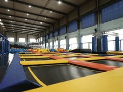 -反弹空间蹦床主题乐园