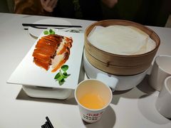 酥不腻烤鸭-小放牛炒菜馆(长安万达店)