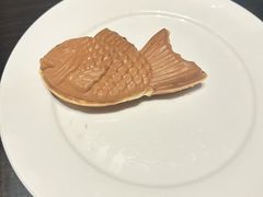 -大中华希尔顿酒店-念自助餐·嗨啤·小龙虾