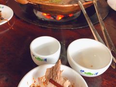 -朝伟清真铜瓢牛肉馆(三十年老·店)