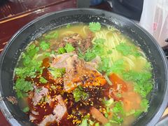 酱香牛肉米线-一品飘香米线(一中总店)