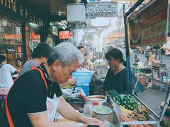 餐饮设施-唐人街(耀华力路)